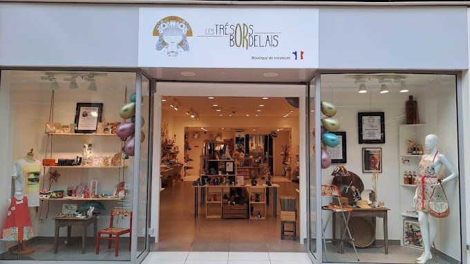 vitrine boutique les trésors bordelais bouliac