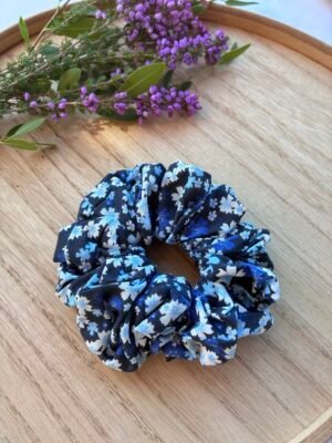 Chouchou fleuri bleu